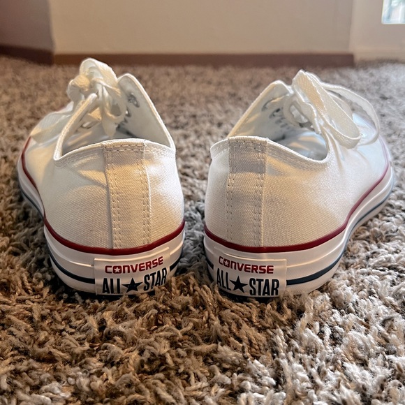 White Converse Chuck Taylor men size 8 - Picture 2 of 3